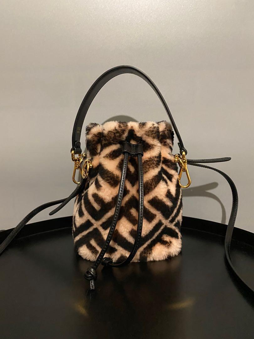 RTP 3900 FENDI FUR MON TRESOR BUCKET BAG