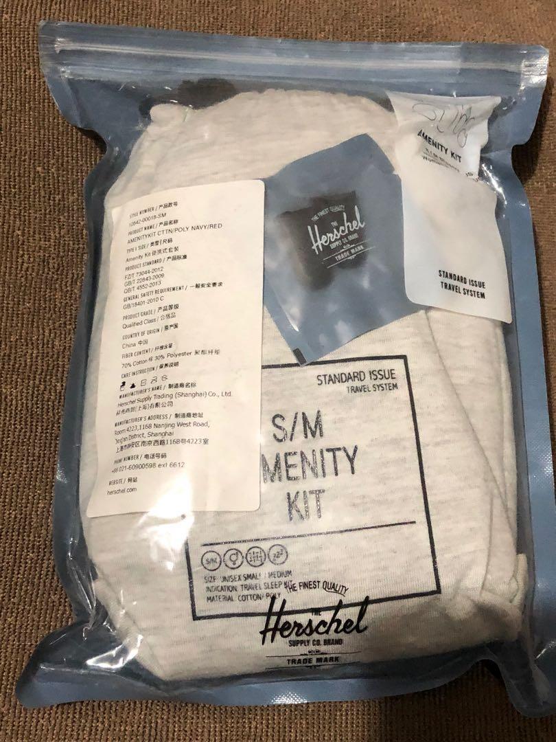 Herschel Travel Amenity Kit, Hobbies & Toys, Travel, Travel Essentials