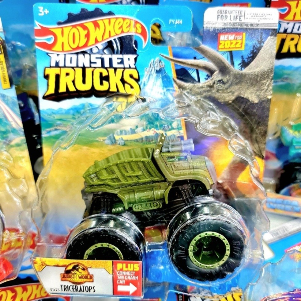 Hot Wheels Monster Truck JURASSIC WORLD TRICERATOPS 1:64 Connect Crash Car  2022