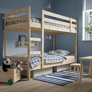 (Category: ) located in . Submitted by yeosells (Listing ID 1176973076, Image 1). Description: .