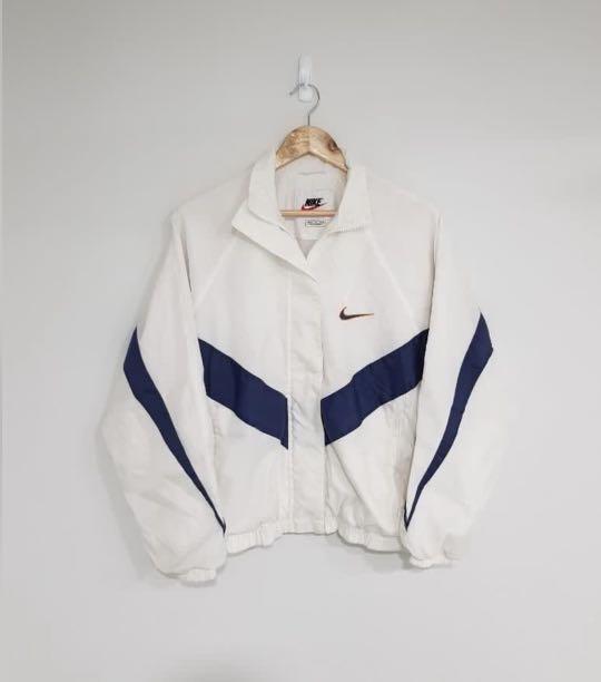 White nike windbreaker online