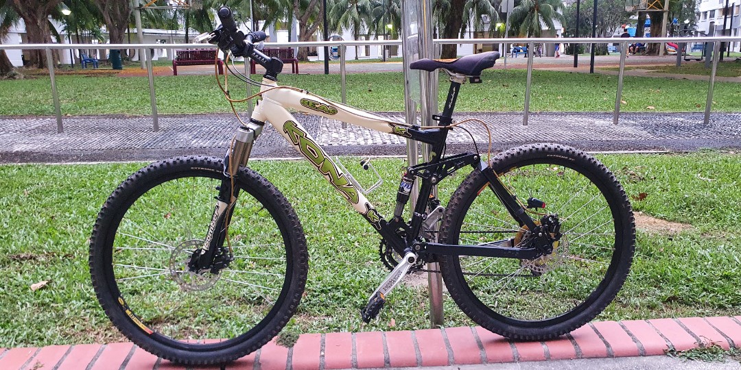 KONA Bear Dawg full sus XTR Sports Equipment Bicycles Parts