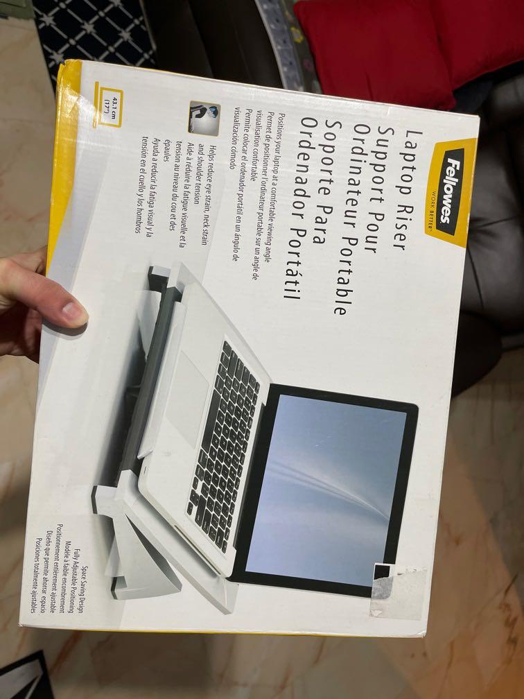 Laptop riser (Category: Other Accessories) located in Singapore. Submitted by xdafeix (Listing ID 1176963143, Image 1). Description: .