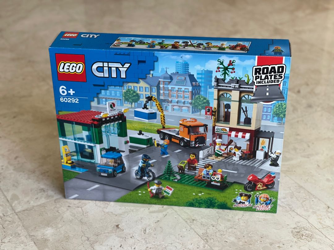LEGO 60292 - Town Center, Hobbies & Toys, Toys & Games on Carousell