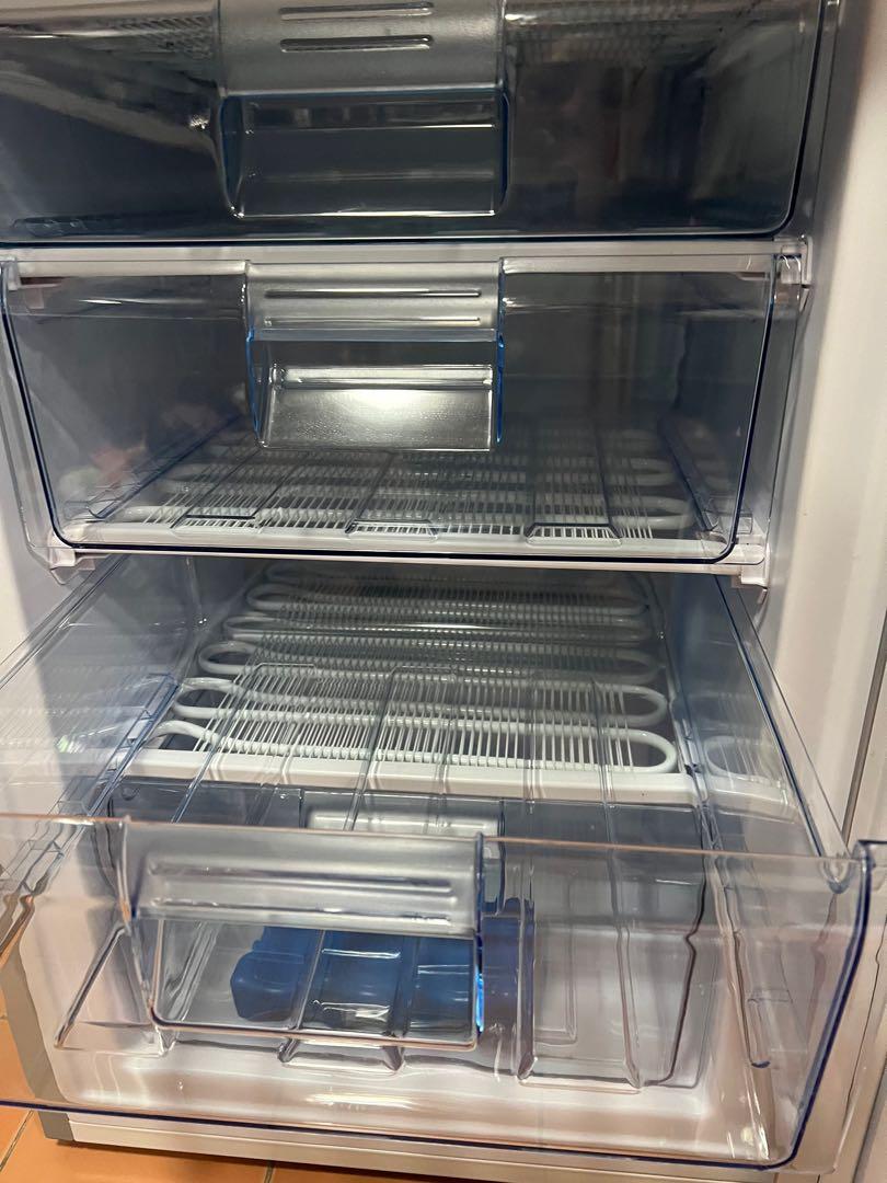 Like New Deep freezer (breast milk storage), TV & Home Appliances