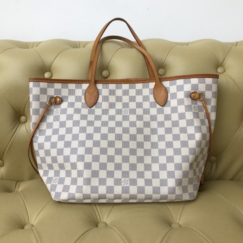 Louis Vuitton Bagatelle, Luxury, Bags & Wallets on Carousell