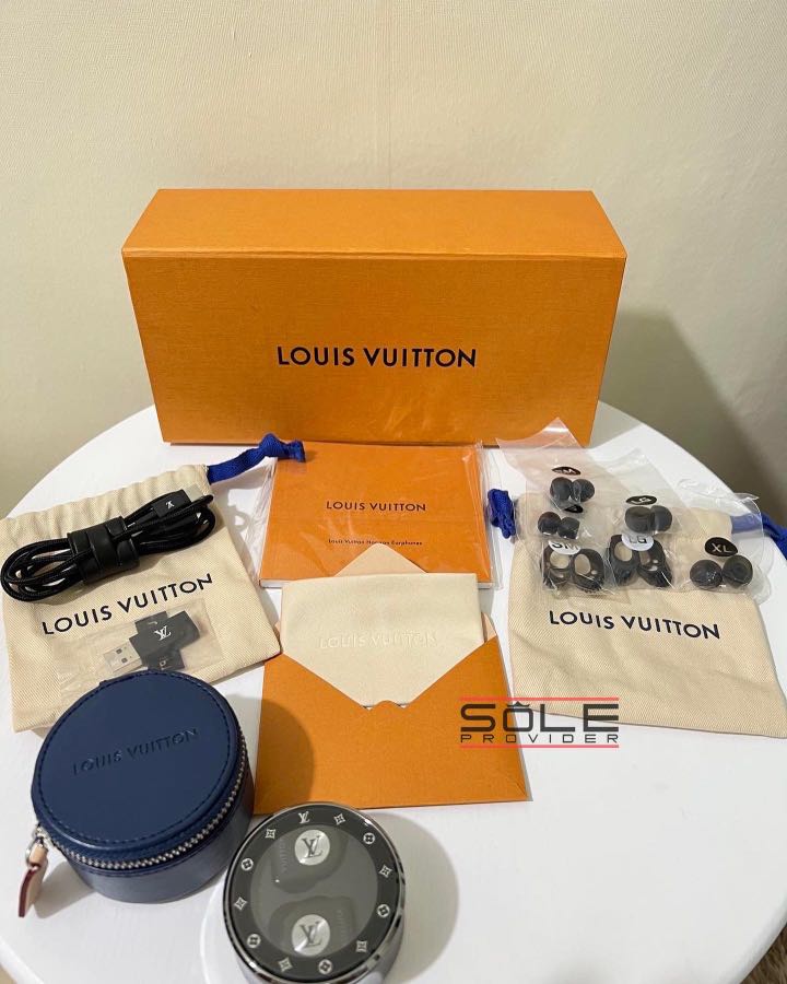 Louis Vuitton QAB120 Horizon Wireless Earphones White Gold