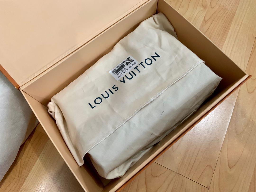 Shop Louis Vuitton TWIST 2021-22FW Twist Mm Bag (M59028, M59026, M59027) by  sunnyfunny