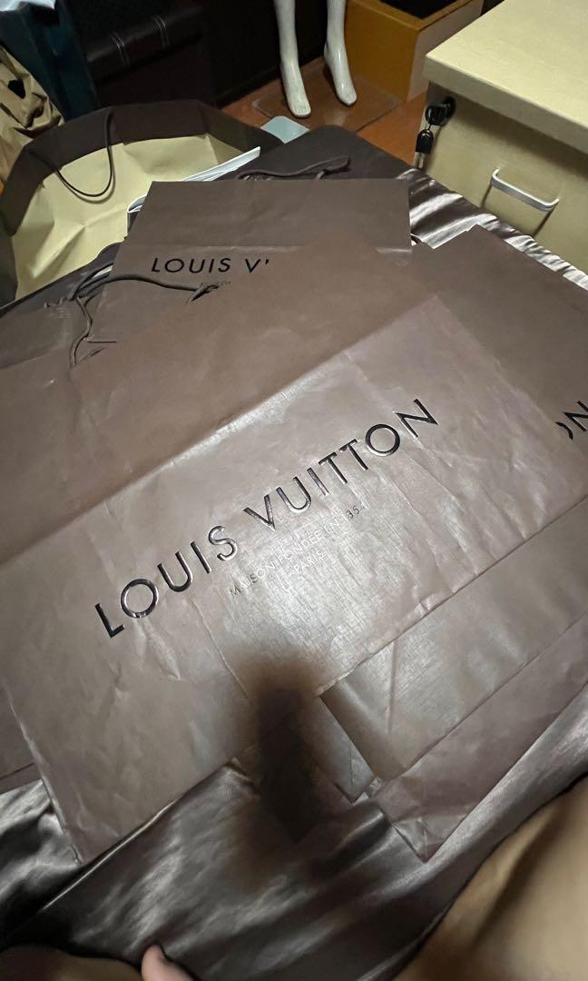 Lv paper bags big sizes 14 pcs (Category: Luxury Bags & Wallets) located in Pasig City. Submitted by luxuryitems2021 (Listing ID 1177009010, Image 2). Description: .