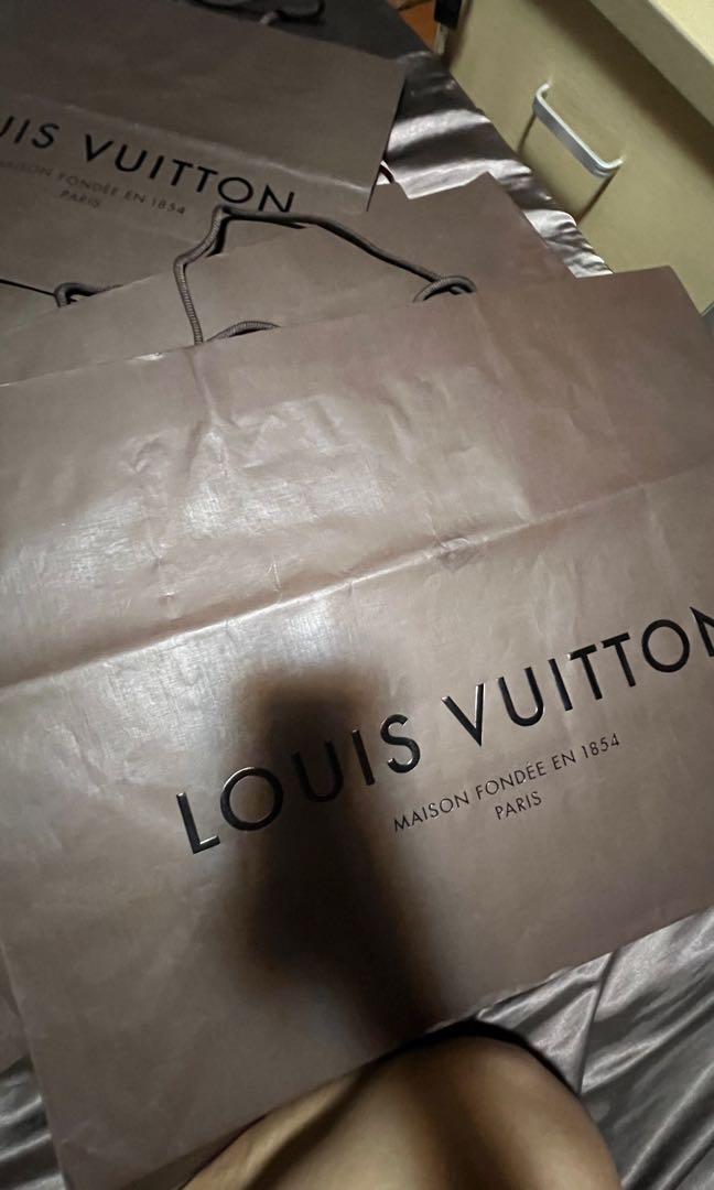 Lv paper bags big sizes 14 pcs (Category: Luxury Bags & Wallets) located in Pasig City. Submitted by luxuryitems2021 (Listing ID 1177009010, Image 3). Description: .