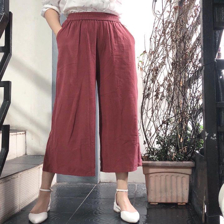 maroon square pants, Women's Fashion, Bottoms, Other Bottoms on Carousell