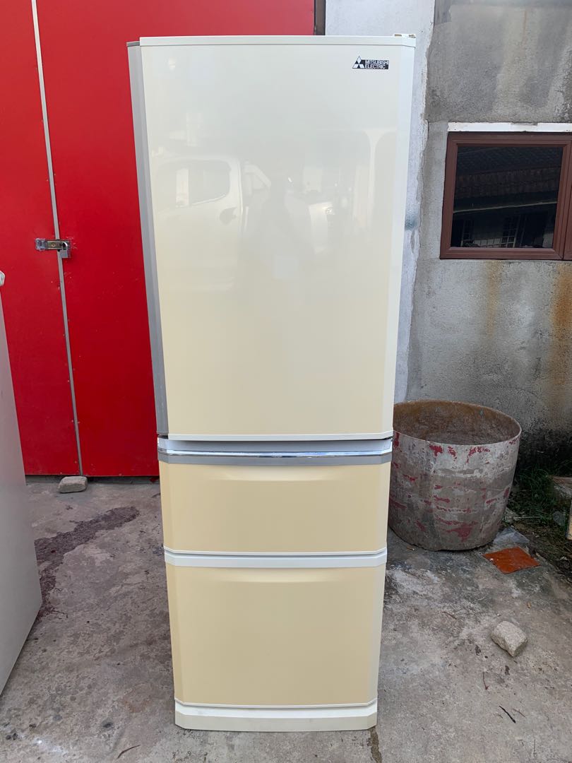 mitsubishi fridge auto icemaker, TV & Home Appliances, Kitchen