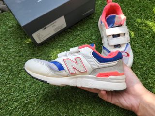 (Kategori: ) berada di . Dikirim oleh sepatukunomer42 (ID iklan 1176993652, Gambar 1). Deskripsi: .
