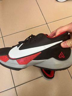 Nike 字母哥籃球場