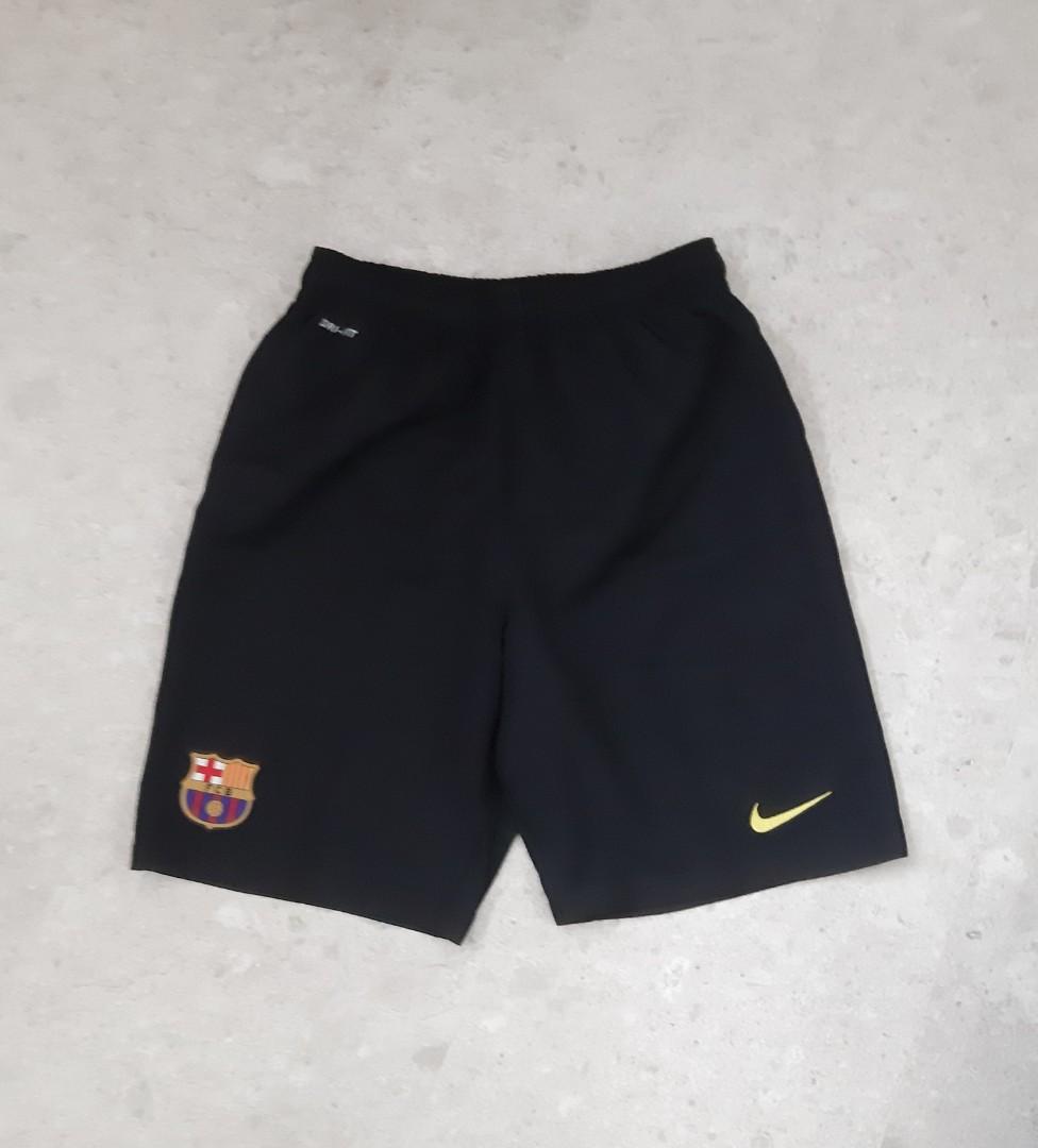White nike shorts best sale youth