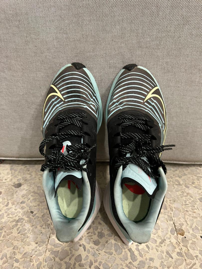 Nike zoom gravity on feet deals