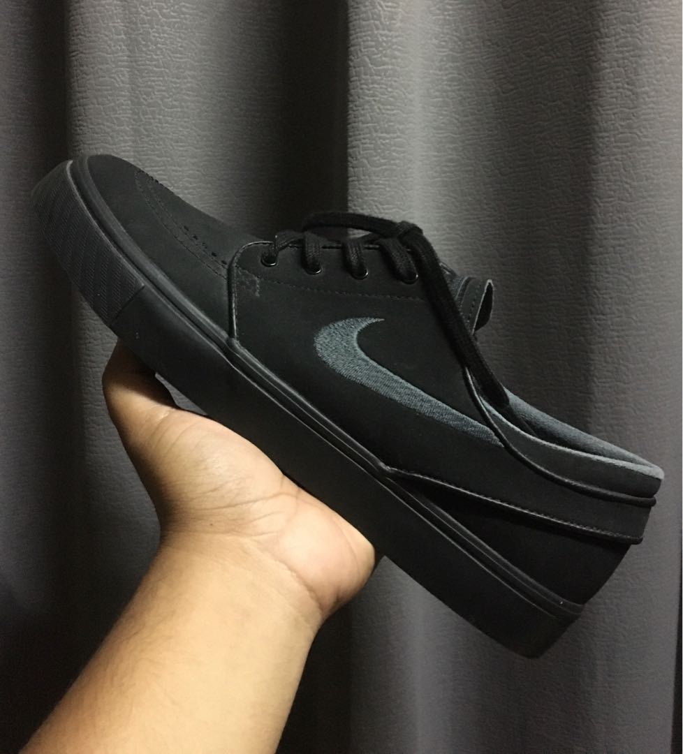 triple black zoom 2k
