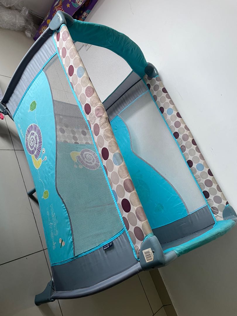 Playpen/ baby cot, Babies & Kids, Baby Nursery & Kids Furniture, Cots