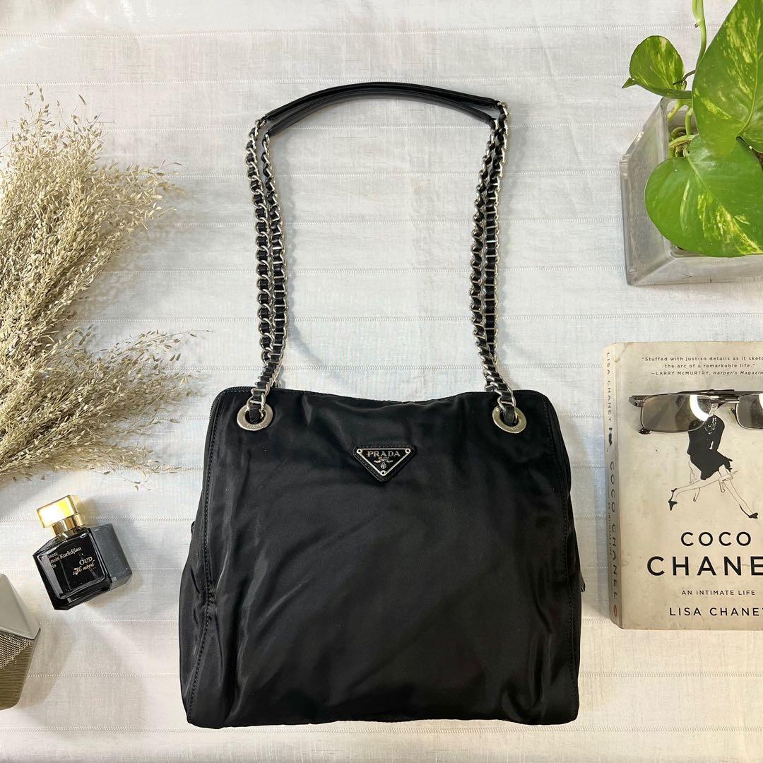 Prada bag silver chain deals