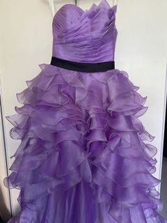 (Category: ) located in . Submitted by lovepotionoutlet (Listing ID 1176863956, Image 1). Description: .