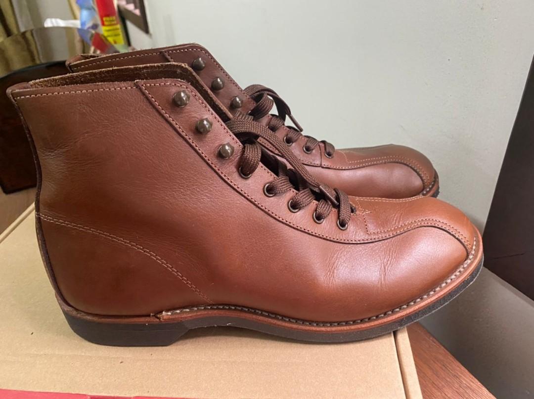 Red shop wing 8826