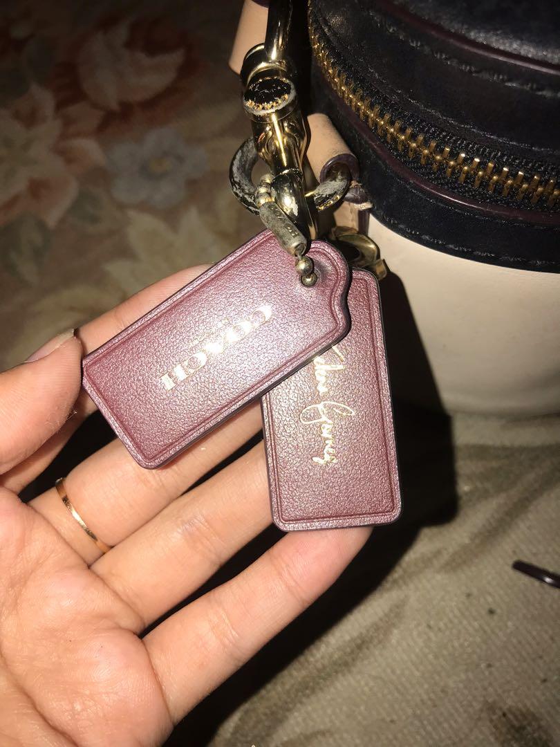 Harga tas coach hotsell x selena gomez