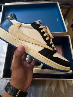 (Category: ) located in . Submitted by sneakersdude (Listing ID 1176836826, Image 1). Description: .