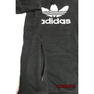 TRIPLE S. ADIDAS LOGO T TEE CW1245