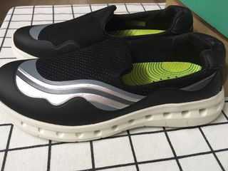 （分類：）位於 。 由 snaillians 提交（商品編號 1176908482，圖片 1）。簡介： 。