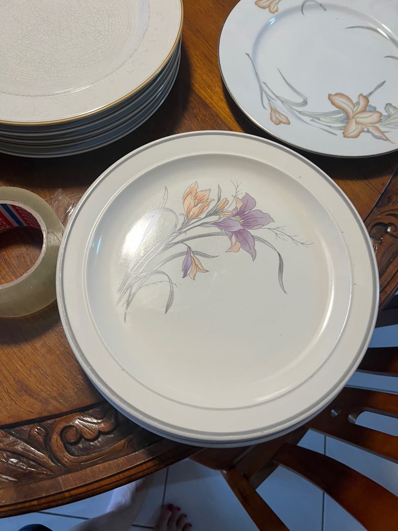 Vintage Porcelain Plates, Furniture & Home Living, Kitchenware