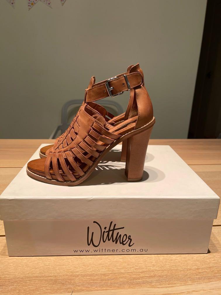 wittner white sandals