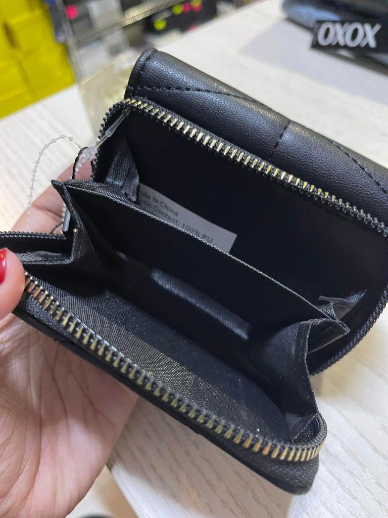 Xoxo Trifold Wallet, Women's Fashion, Bags & Wallets, Wallets & Card holders on Carousell