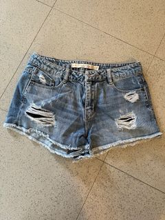 (Category: ) located in . Submitted by nolyecos (Listing ID 1176881414, Image 1). Description: .