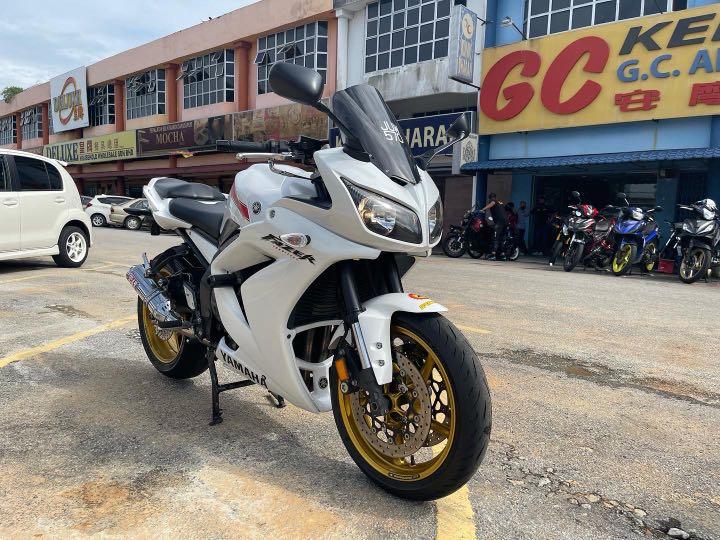 Yamaha fazer outlet 1000 2018
