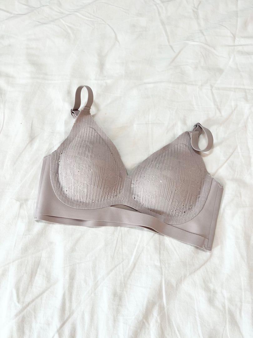 32 / 70 B Brand Bra Lingerie Non Wired, Women's Fashion, New Undergarments & Loungewear on Carousell
