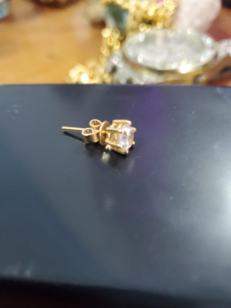 916 Diamond Ear Stud for Men Women 1pc Only