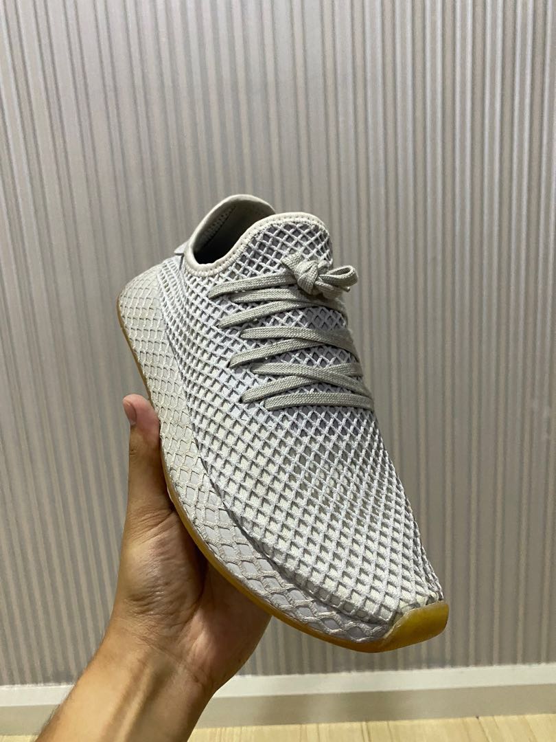Adidas deerupt japan store
