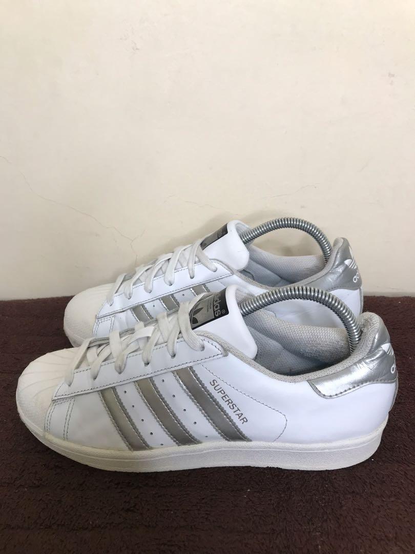 Superstar womens size shop 8
