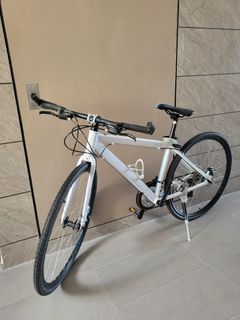 (Category: ) located in . Submitted by ChrisBikes (Listing ID 1177150547, Image 1). Description: .