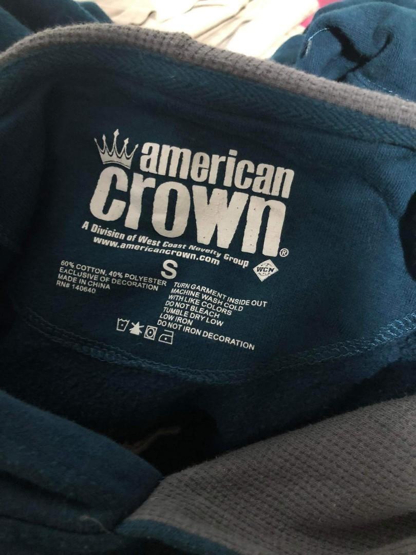 ARIZONA hoodie (Category: Coats, Jackets and Outerwear) located in Mandaluyong City. Submitted by Mid90s (Listing ID 1177151649, Image 3). Description: size: small dimension 21x22 no issue pm is the 🔑.