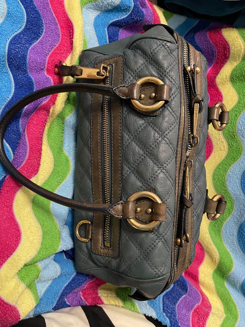 Authentic Marc Jacobs small quilted teal bag (excellent used quality) (Category: Luxury Bags & Wallets) located in Manila. Submitted by minette.vinzon (Listing ID 1177191807, Image 2). Description: Selling my excelled used authentic MARC JACOBS Italy Speedy Quilted Teal Leather Satchel Handbag Made In Italy Gold hardware No corner rubs Excellent used quality RFS declutter, new bags arriving.