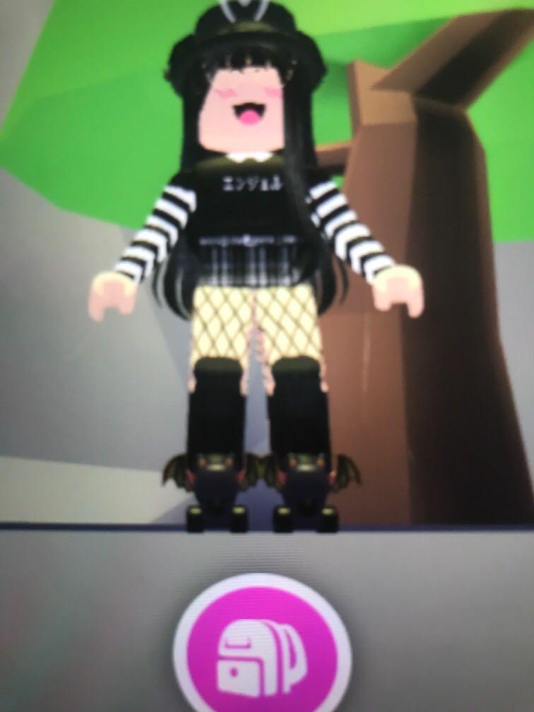 Bat Face Roller Skates(From RobloxAdopt Me!), 汽車配件, 其他 Carousell