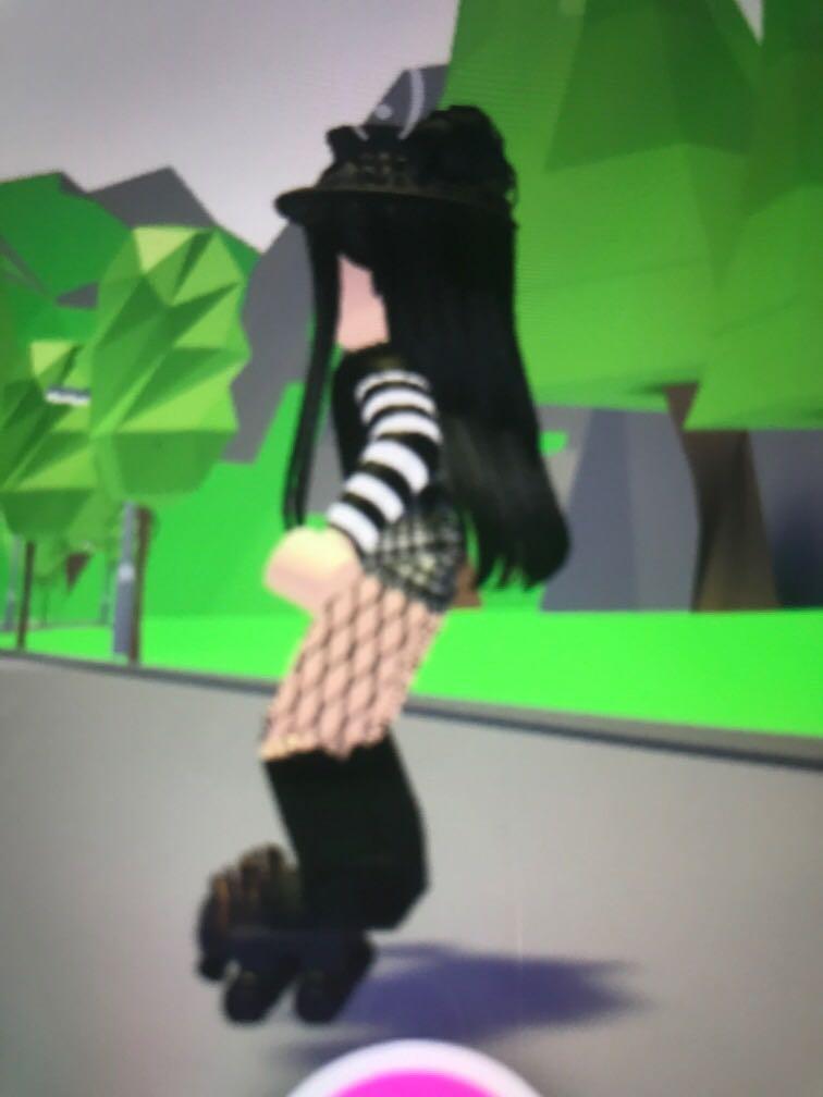 Bat Face Roller Skates(From RobloxAdopt Me!), 汽車配件, 其他 Carousell