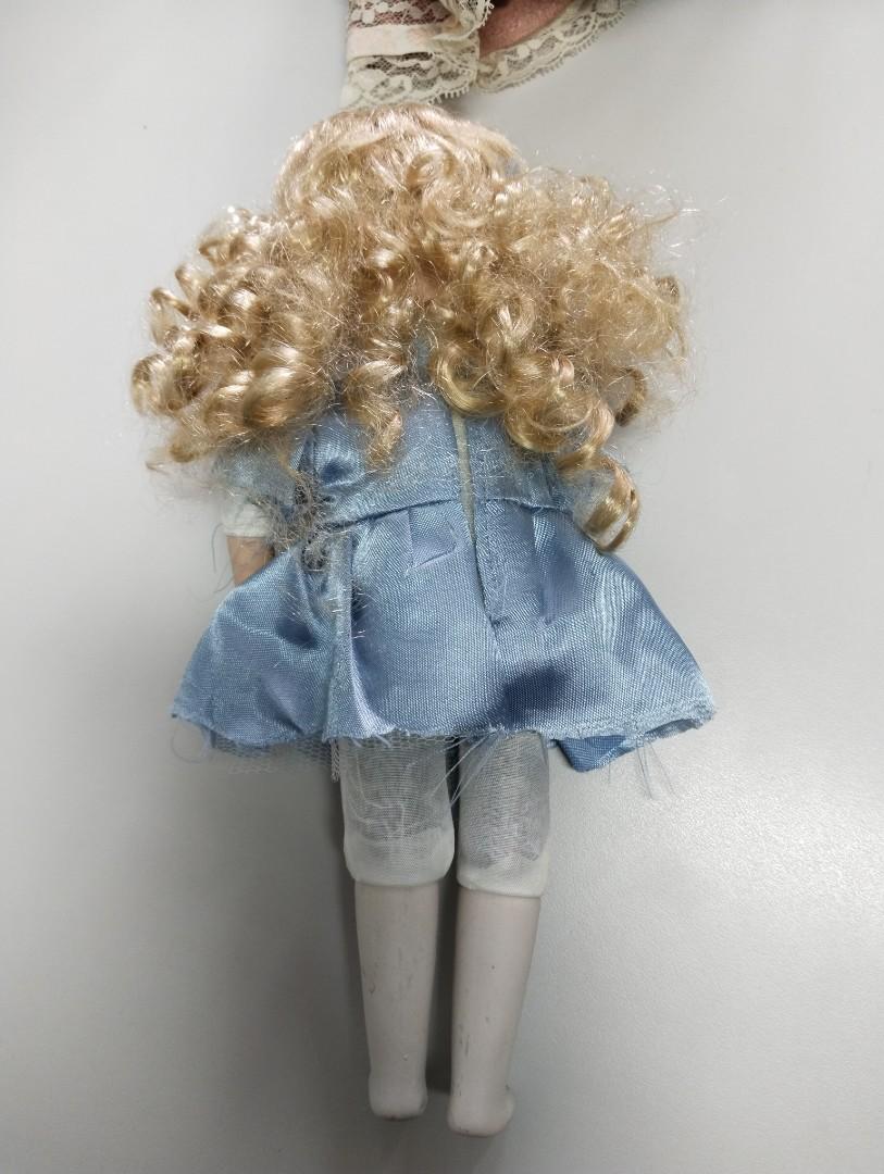 Bisque porcelain doll approx 30 cms (Category: Figurines & Statues) located in Manila. Submitted by awin.awin (Listing ID 1177231697, Image 2). Description: Bisque porcelain doll, approx 30.cms, as is, pick up at Qc or via shipping. Mop via Bdo. Thank you..