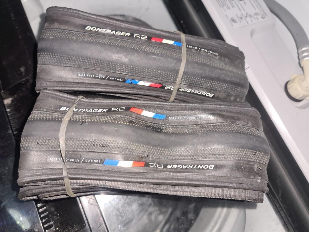 Bontrager R2 tires 700c x 25mm Sports Equipment Bicycles Parts