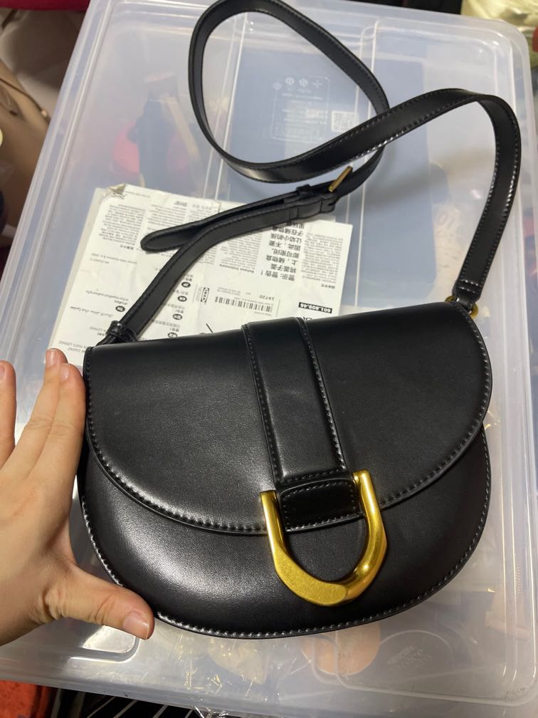 Charles & Keith black saddle bag M size, Women's Fashion, Bags