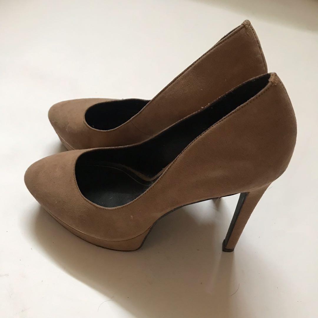 Charles & Keith Brown Suede Platform Stilettos (Category: Heels) located in Davao. Submitted by msfranfine (Listing ID 1177033511, Image 1). Description: Only used once Size 9 - 26cm 5” heel.