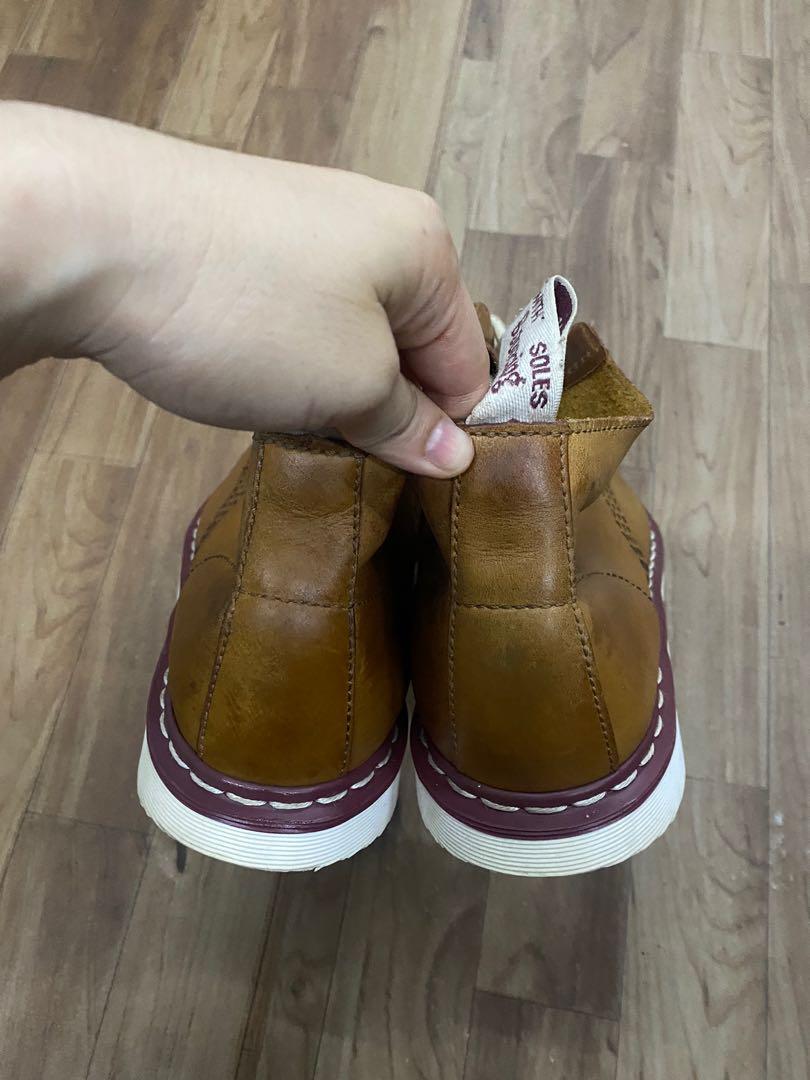 DR MARTENS MANTON