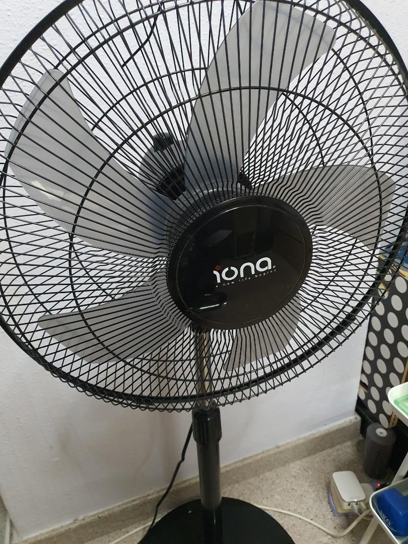 Electric fan (NOT WORKING), Furniture & Home Living, Lighting & Fans