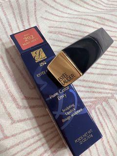 Estée Lauder lipstick 💄